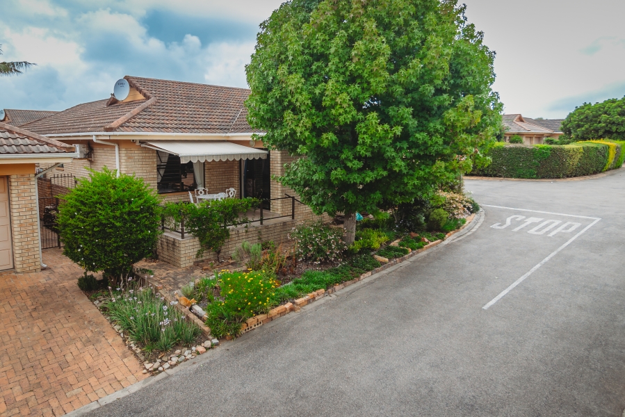 2 Bedroom Property for Sale in Heather Park Western Cape